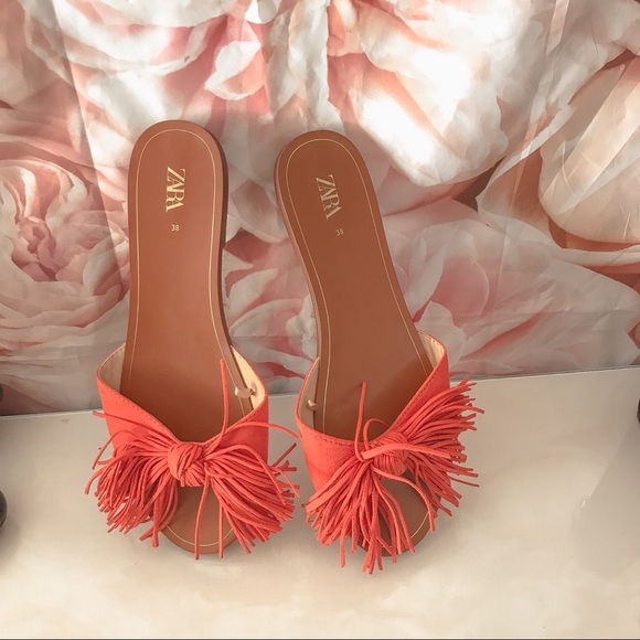 โขZaraโข Flats Sandals with Fringe